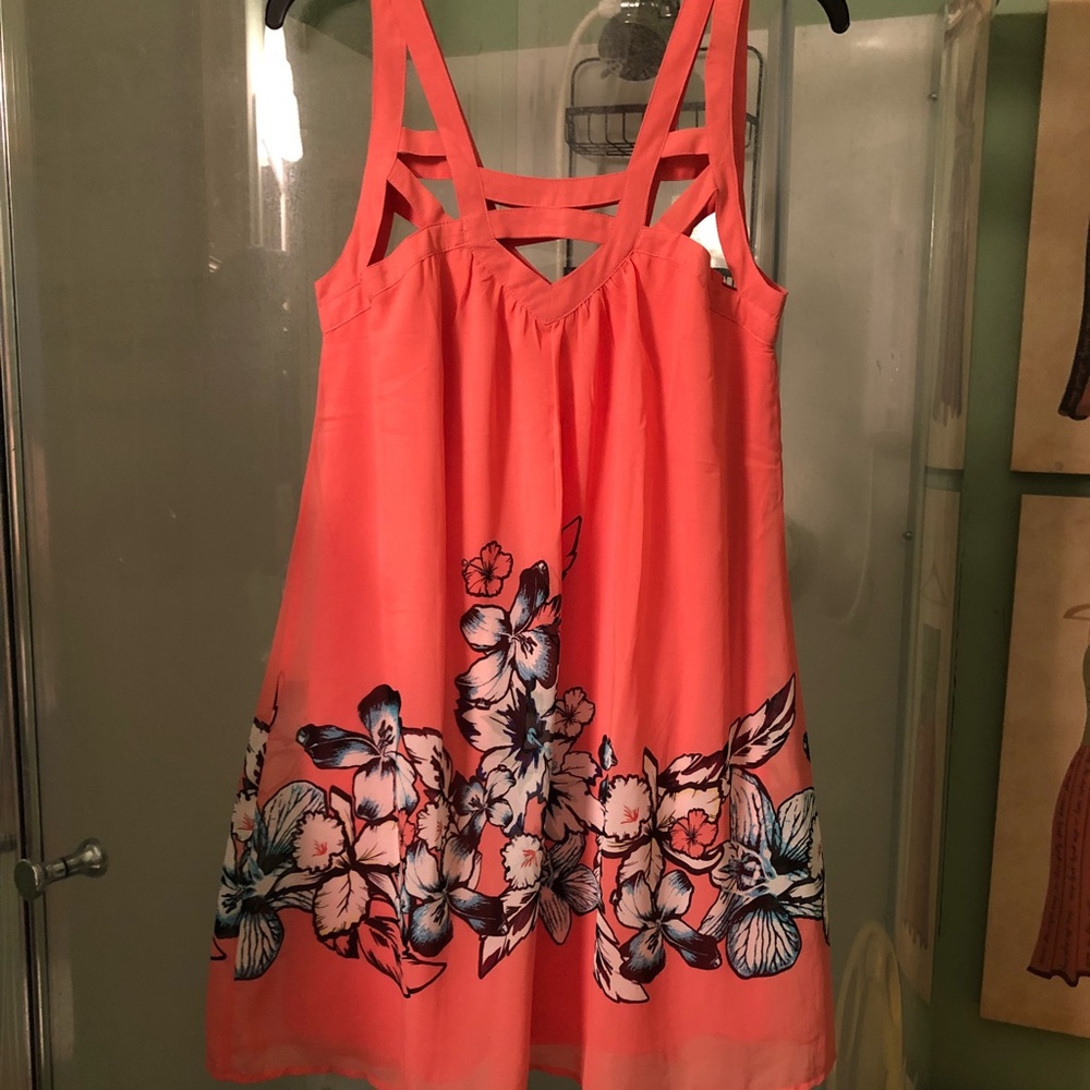 Flowy top or short dress